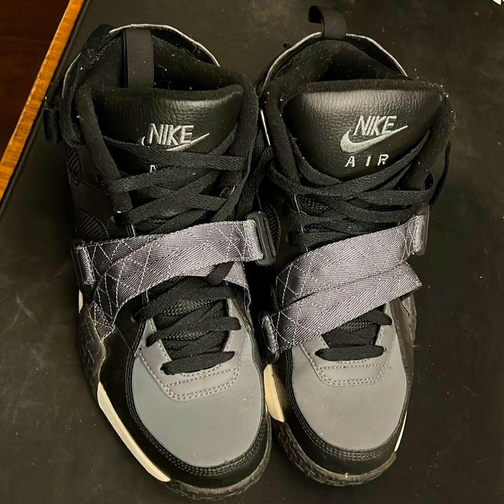 Nike Air Raid Sz 10